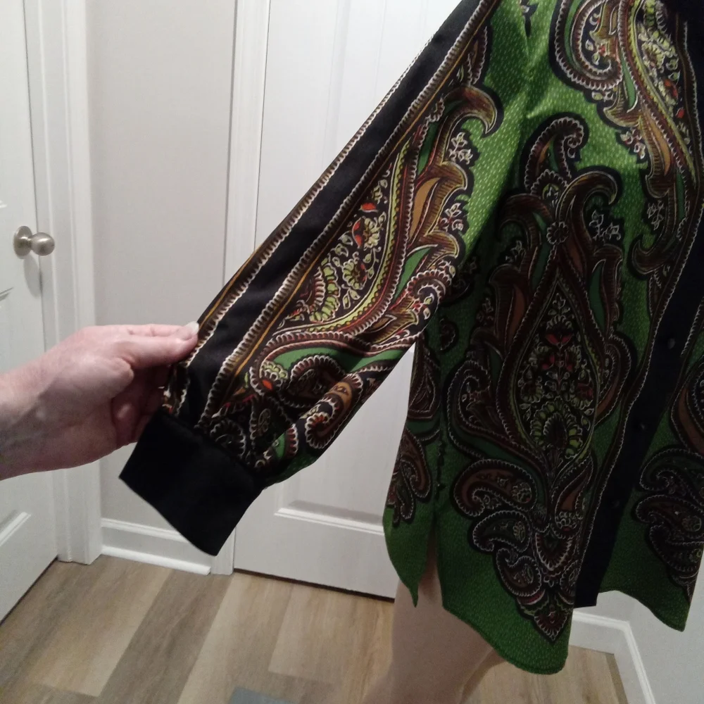 Bob Mackie $10 bob